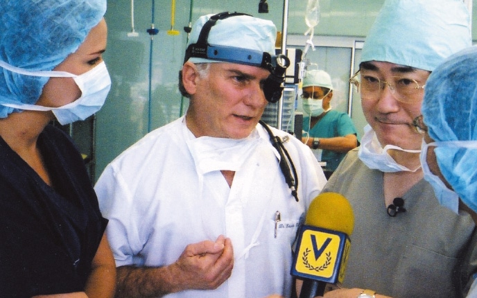 美容医療の発展に向けて学術・研究への取り組み